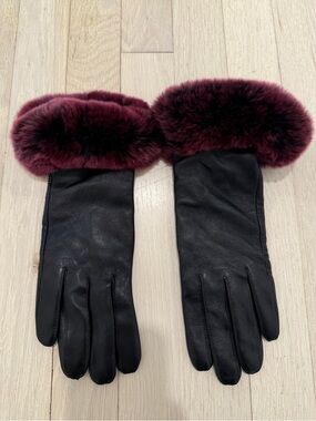 Surell Black Leather Tech Gloves with Purple Rabbit Fur Size S NWOT